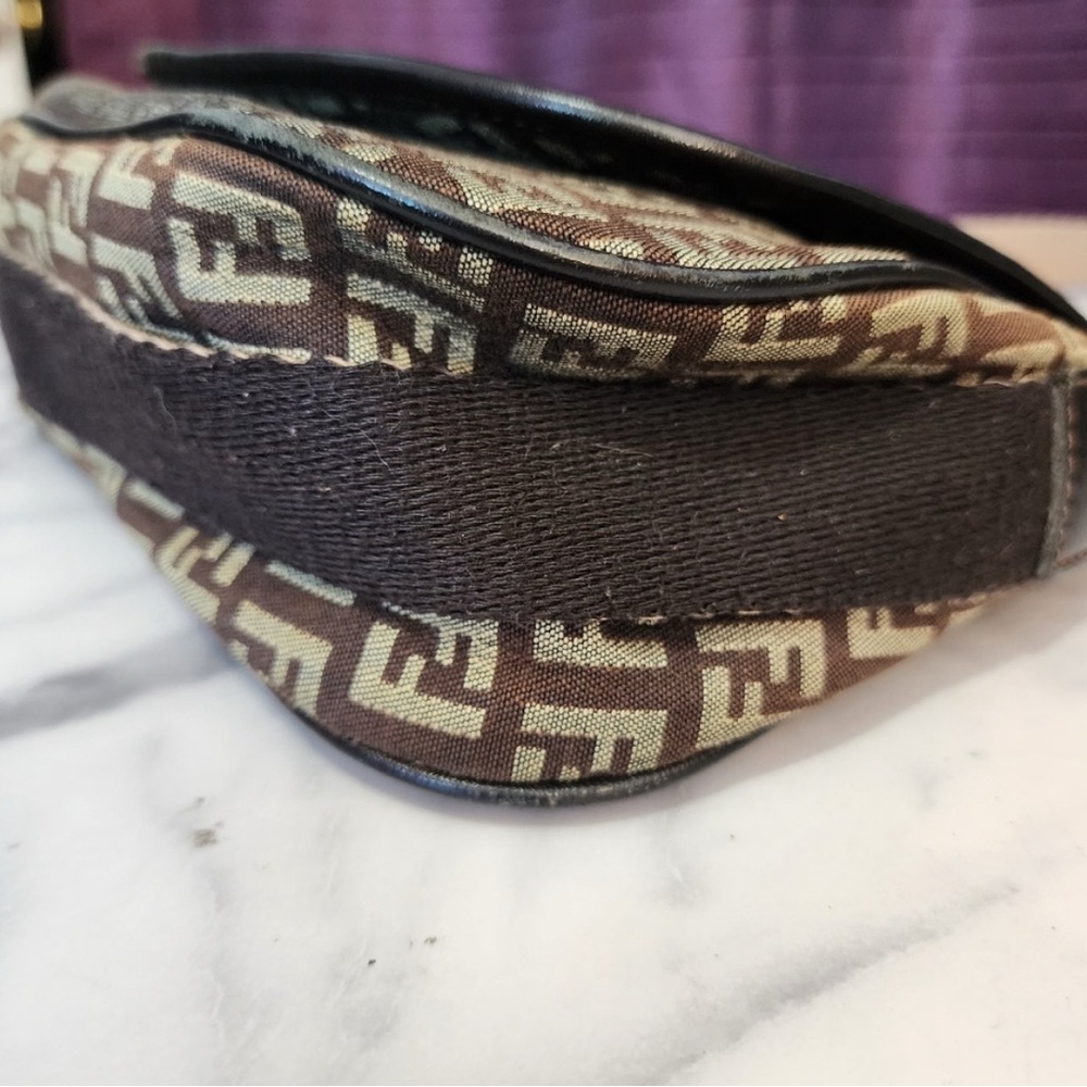 Authentic Fendi Brown Crossbody Bag with Iconic Logo - Picture 5 of 13